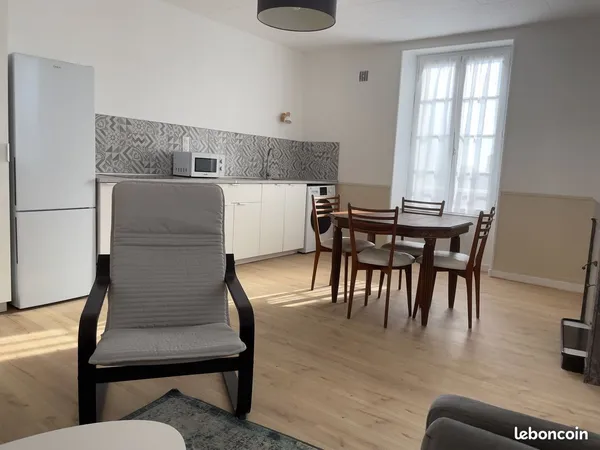 🏡 T3 meublé 61 m² - Centre-ville 