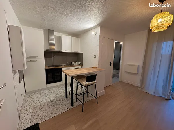 À louer - Appartement T1 bis meublé - 29 m² - Blagnac (Place de la Catalogne) 