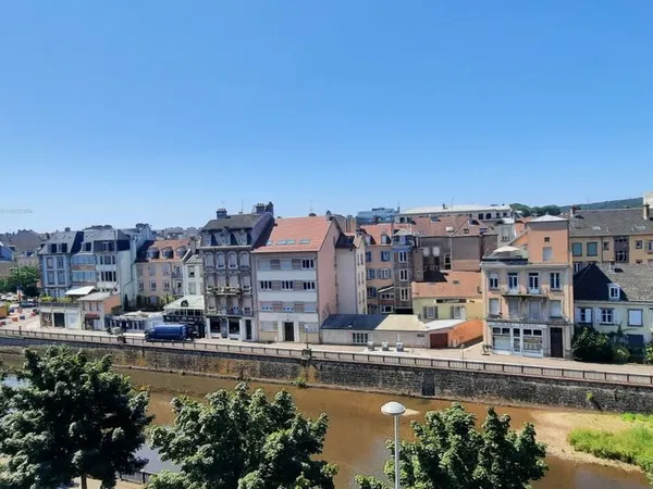 Appartement T3 meublé de 63 m², lumineux et idéalement situé en plein centre-ville de Belfort, 