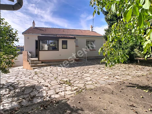 Maison sur sous sol sur la commune de Gesté 