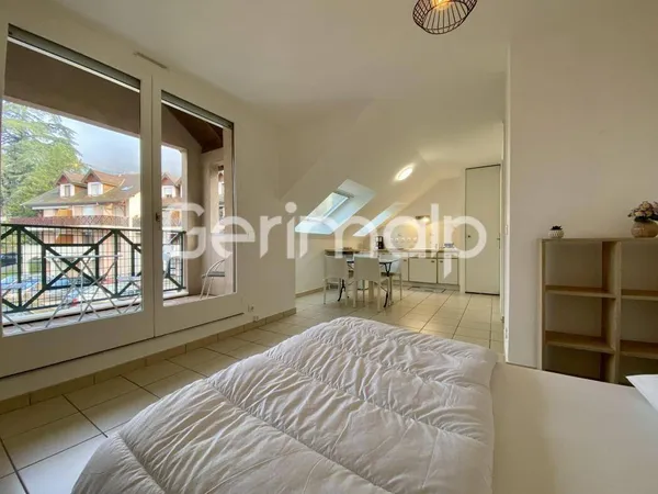 Studio 1 pièce 29 m² 