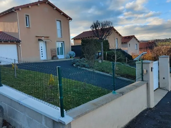 Maison 81 M2 proche commodités 