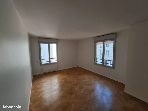 Appartement T2 - 50 m² - Box fermé en sous-sol - Cellier sur palier 