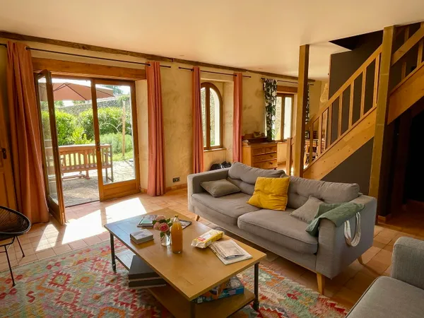 Maison meublée de standing avec jardin proche du centre de Thouaré-sur-Loire 