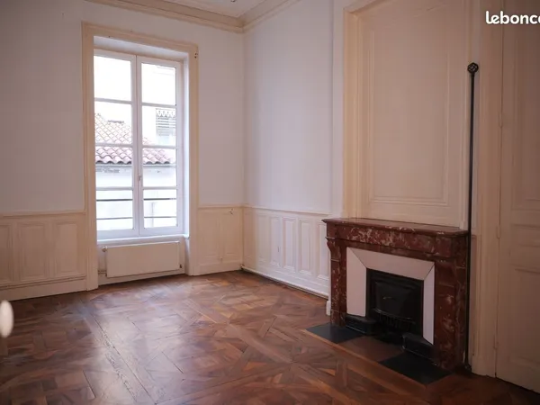 Location appartement 95 m2 à Lyon 3ème (Cours de la Liberté - Place Gabriel Péri) 