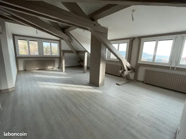 Appartement lumineux - Dernier étage - 90 m² - Maxéville - 109 000 