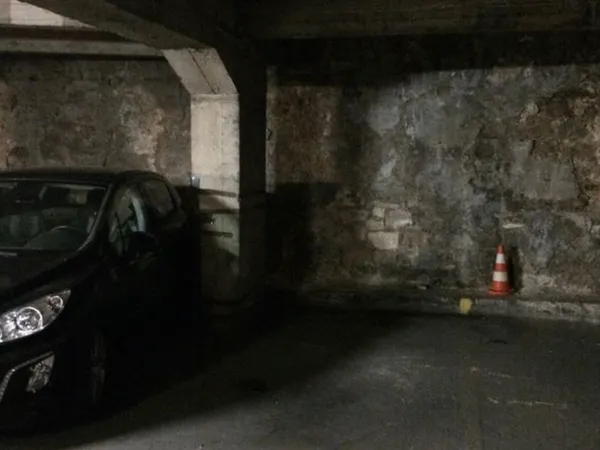 Parking 10 m² 