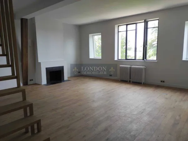 Duplex 7 pièces 209 m² 