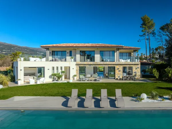 Villa contemporaine d'exception - 5 suites - Dépendance 