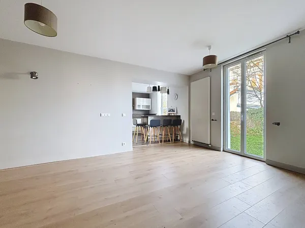 Vends maison rénovée récemment 