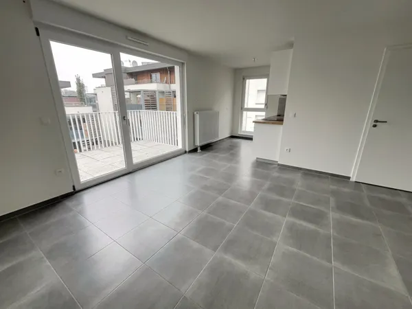 Appartement 2 pièces avec balcon - STRASBOURG (Cronenbourg) 