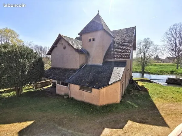 Maison 24 pièces 107 m² 