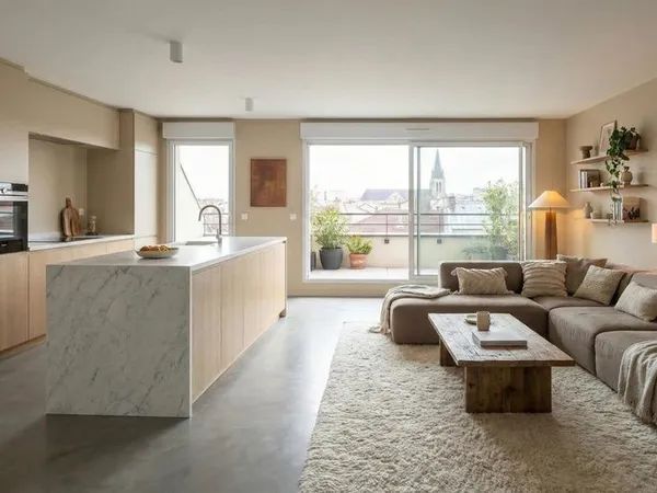 Charmant T4 avec grande TERRASSE accessible par les chambres, situé au 5e étage en coeur de ville 