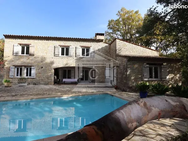 Propriété 300 m² Fayence 