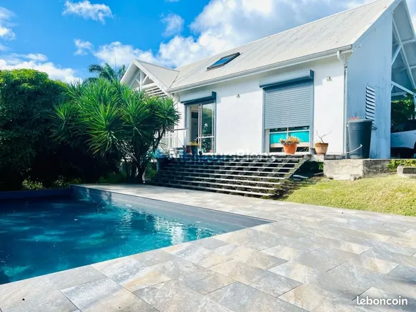 Villa 6 pièces 163 m² 