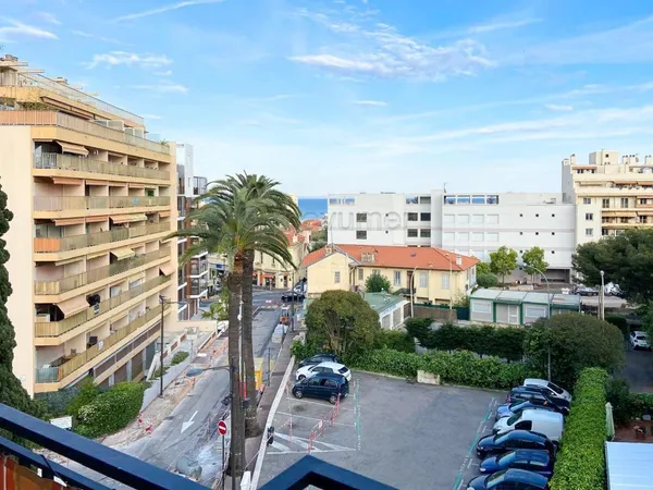T2 avec terrasse vue mer + garage 06190 Roquebrune-Cap-Martin 