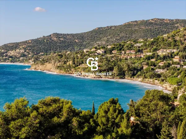 Villa 5 pièces 218 m² 