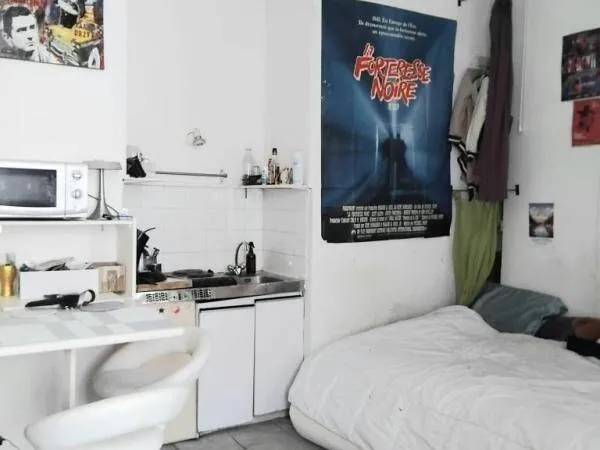 Studio 1 pièce 24 m² 