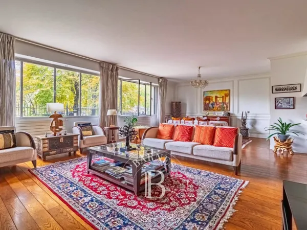 Exclusivité - Paris 16 - Porte de Passy - 3 chambres - vue dégag 