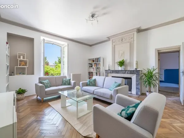 Maison 8 pièces 290 m² 