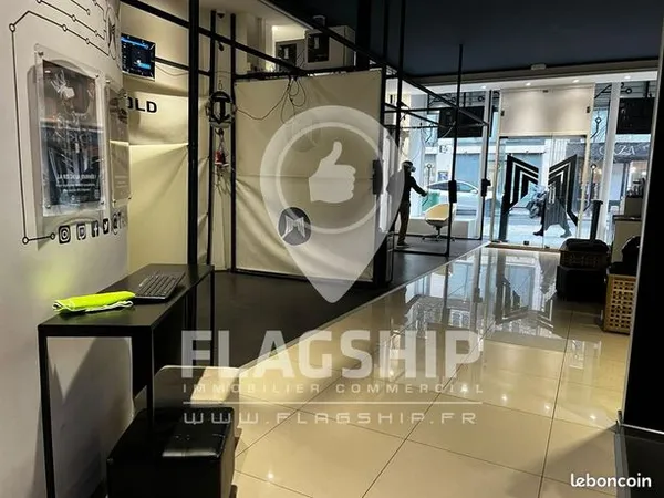 Boutique 216 m² 