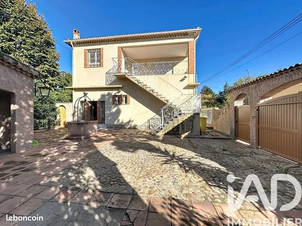 Maison 7 pièces 200 m² 