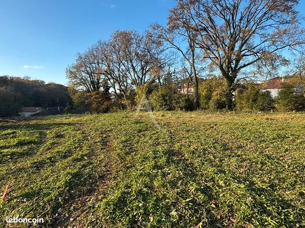 Terrain 520 m² SAINT BENOIT 