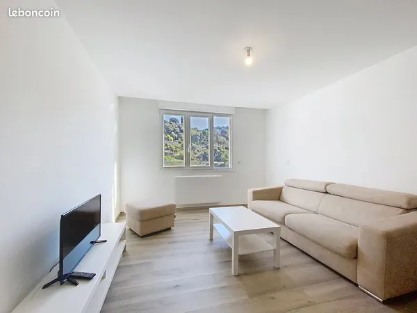 Appartement 1 pièce 30 m² 