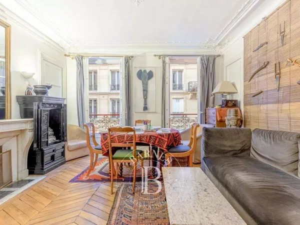 Vends T4 - 84.41m² - Paris 9Ème 