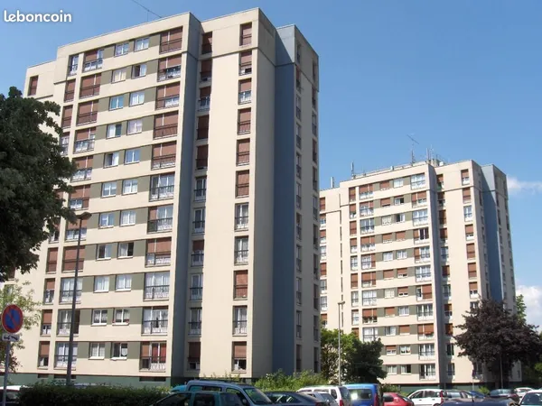 Appartement 4 pièces 77 m² 
