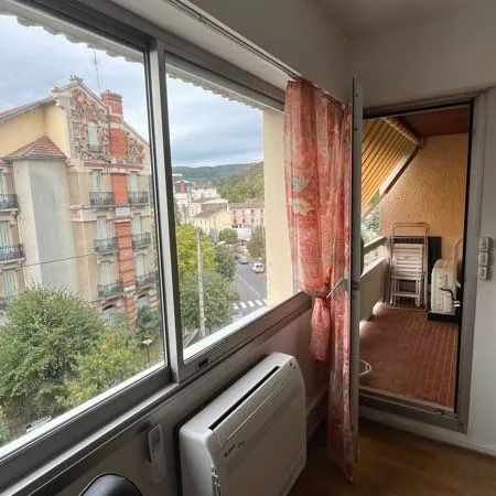 T2 avec balcon, cave et parking - Châtel-Guyon 