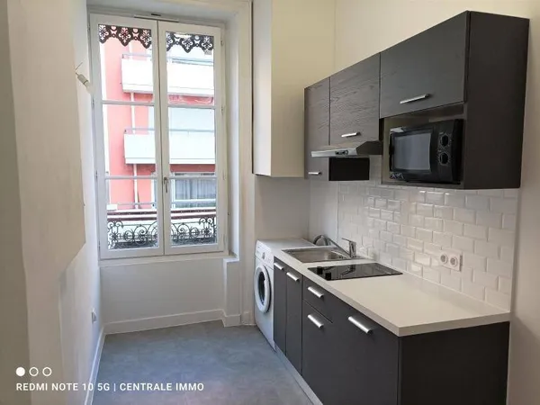 Appartement 1 pièce 33 m² 