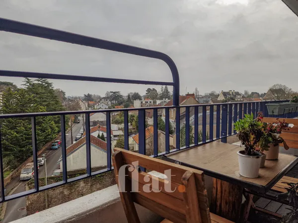 APPT T3 BIS 55 m2 / 2 CH / Longchamp + PARKING + BALCON 