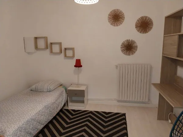 Loue studio 20m² - Aubes 