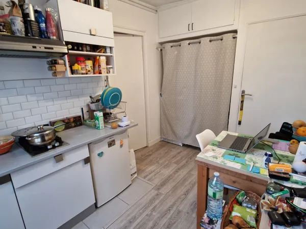 Palaiseau , F1 de 28 m² en plein centre ville vendu loué ! 