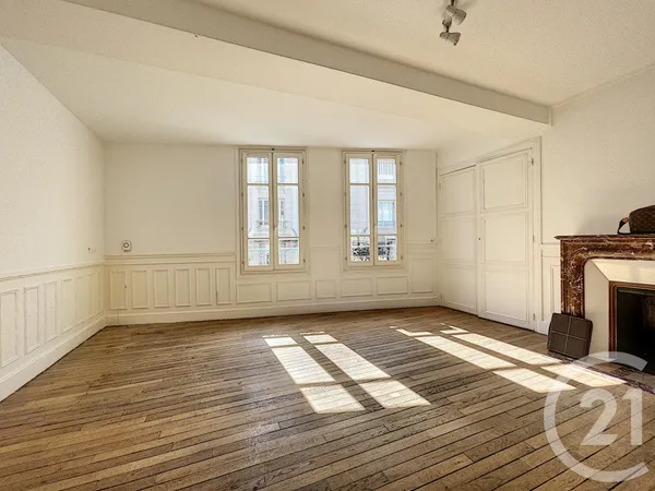 Appartement 4 pièces 104 m² 