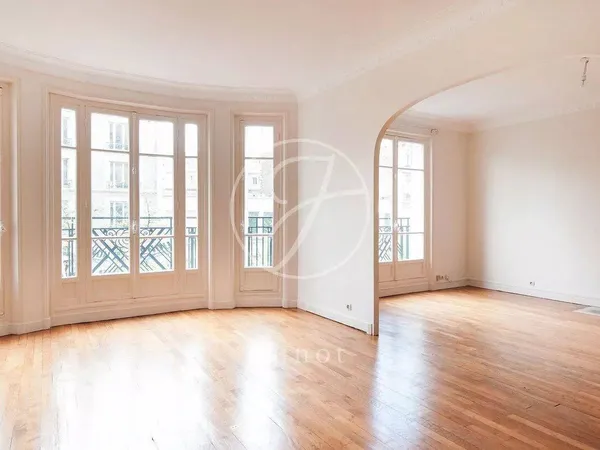 Appartement 4 pièces 122 m² 