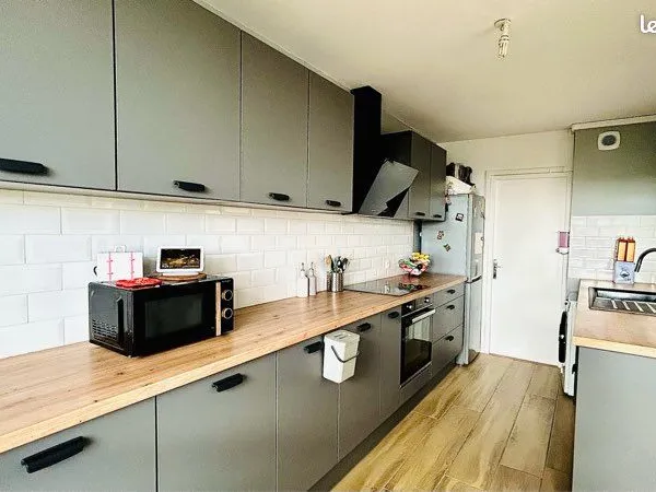 Appartement lumineux avec balcon - 71 m² - Longueil-Annel (proche Thourotte) 