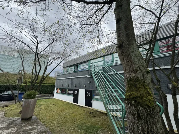 Bureaux 85 m² 