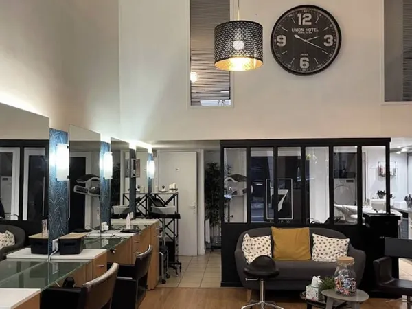 Boutique 2 pièces 100 m² 