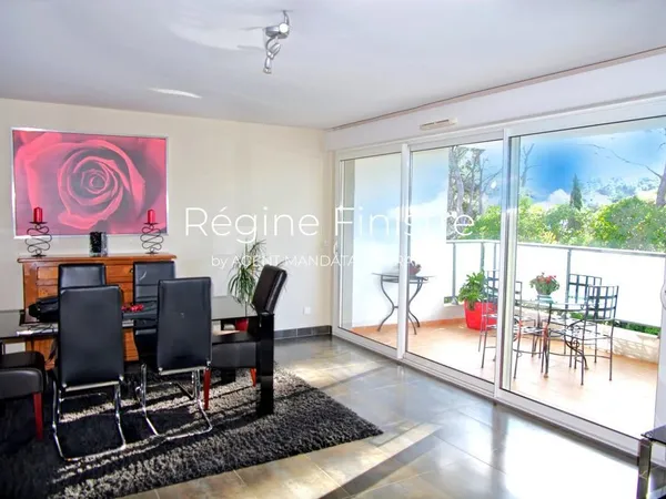 SAINT RAPHAEL SECTEUR ASPE APPARTEMENT T5 96 m2 ASCENCEUR GARAGE 