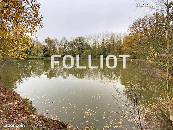 Terrain 11300 m² PARCE 