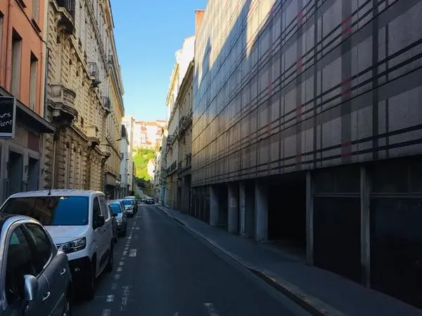 📢 a vendre - box de garage 🚗🔒 