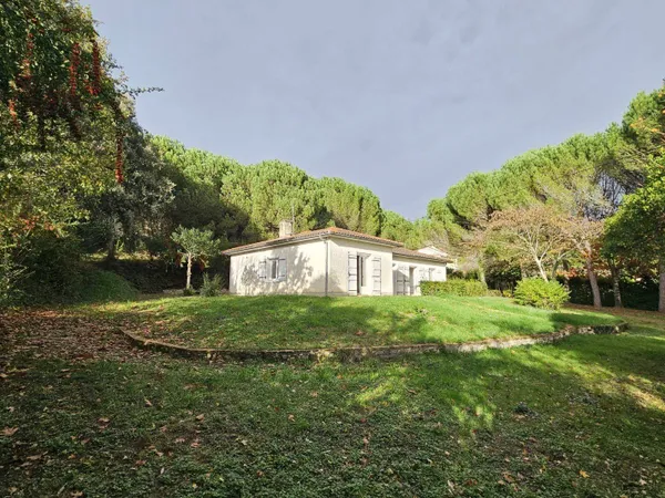 Maison de plain-pied 5 pièces 130 m² 
