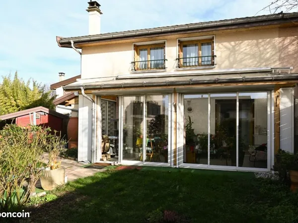 Maison 5 pièces 94 m² 