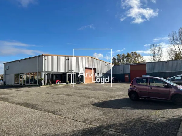 Local d'activité 850 m² 