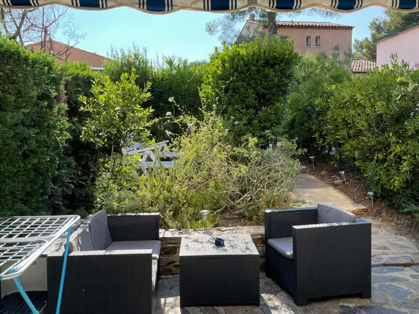 Charmant Appartement à Vendre à Bormes les Mimosas ! 