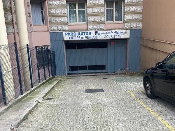 Garage Box 