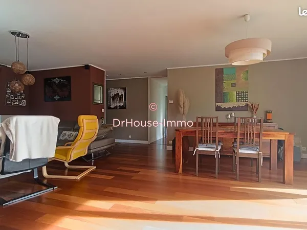 Maison 5 pièces 121 m² 