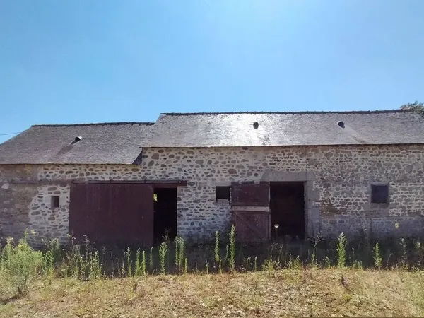 Maison ref.7201 terrain 2.42 ha 